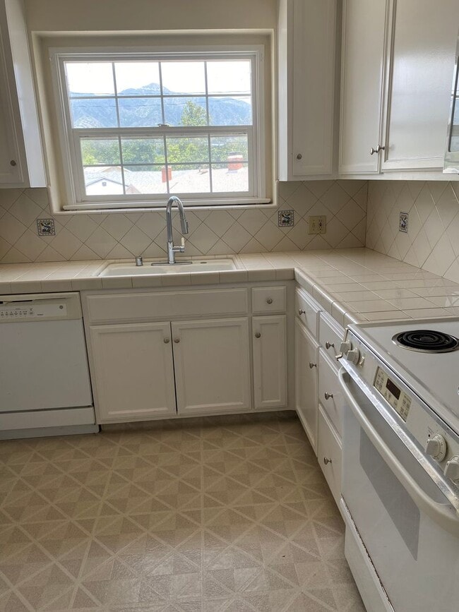 Photo - 1007 W.Glenoaks Unit 1009 1/2