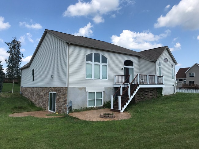 Photo - 1686 Sandy Lake Rd