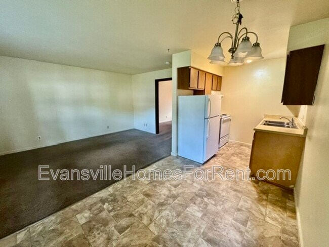 Photo - 426 S Bosse Ave