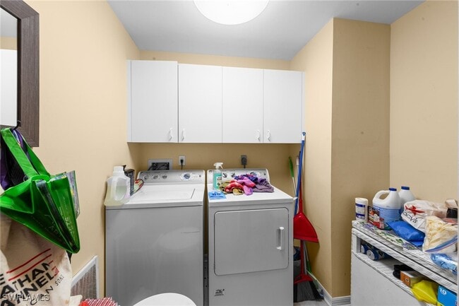 Building Photo - 4201 Sawgrass Point Dr Unit 102 Rental