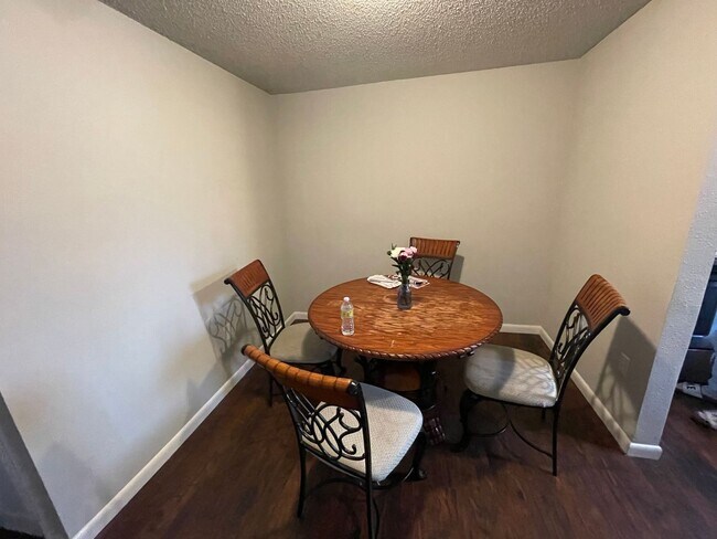 Photo - 2 Bed/1 Bath, 2nd floor condo in The Villas of Orlando AVAILABLE NOW! Unit 220