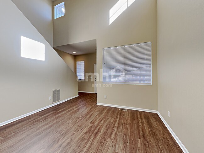 Photo - 1776 Riverwalk Pky