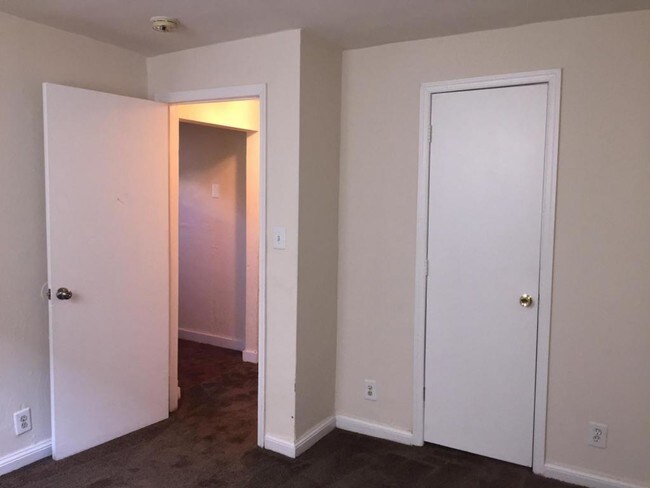 Photo - 746 Lexington Ave