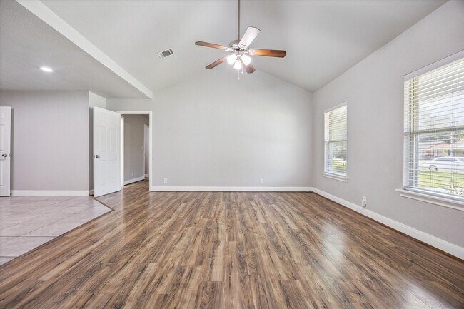 Photo - 5014 Yellowstone Blvd