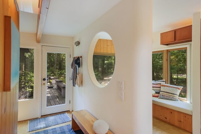 Photo - 2 Bedroom Extended Stay in Williamsburg with Low Off-Season Rates!