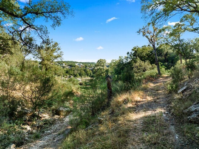 Photo - 2201 Improver Rd