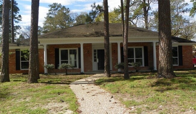 Building Photo - 18027 Bambriar Dr Rental