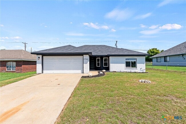 Building Photo - 2703 Fieldstone Dr Rental