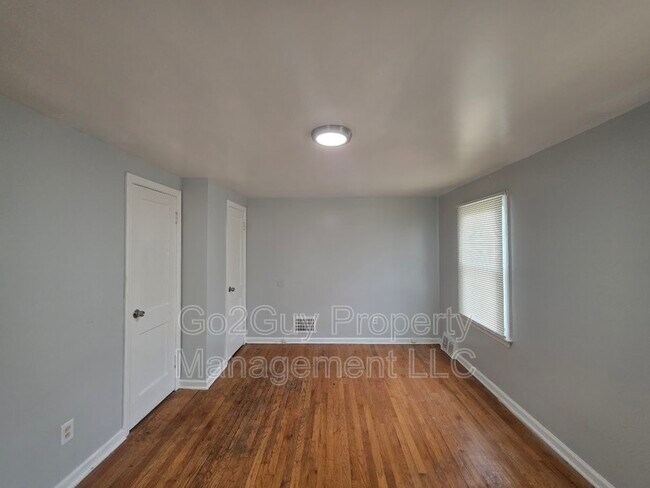 Photo - 18472 Meyers Rd