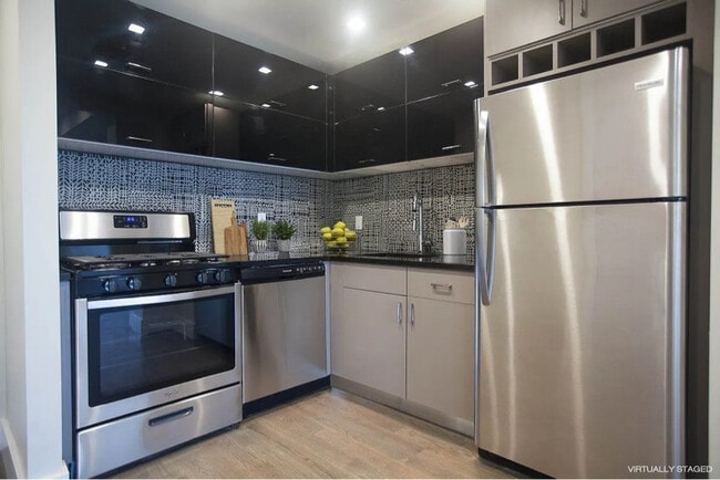 Photo - 532 E 142nd St Unit 3