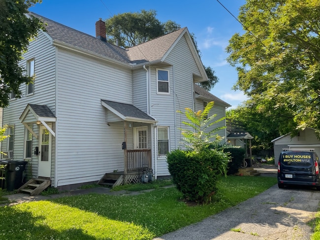 Building Photo - 3449 Erin Ave Unit 3449 Erin Avenue Down