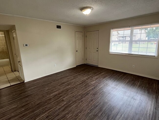 Photo - 101-103 Love Street Unit 103 Love St