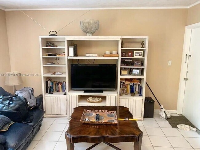 Photo - 815 Middle River Dr Unit 203