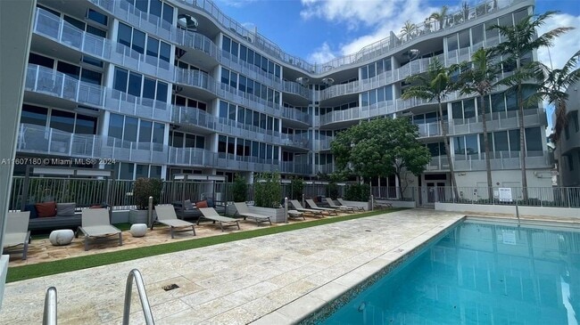 Photo - 2155 Washington Ct