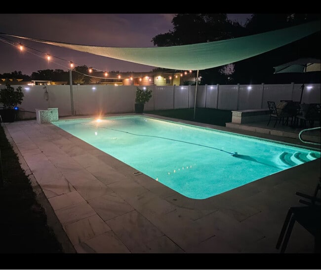 Photo - 304 Granada Dr