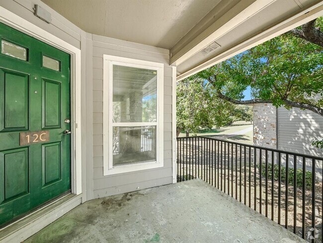 Building Photo - 10616 Mellow Ln Unit 12C Rental