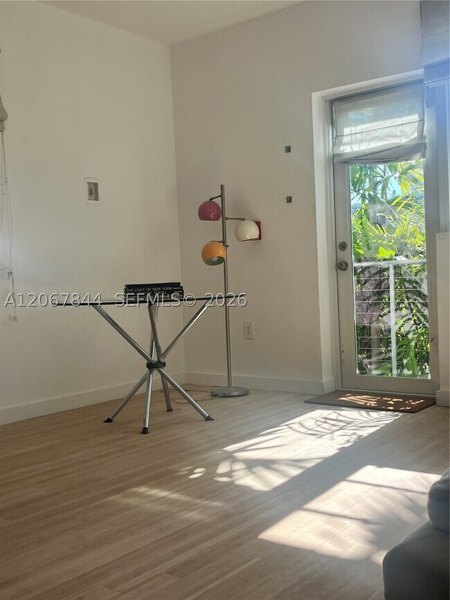 Photo - 3917 Meridian Ave Unit 102