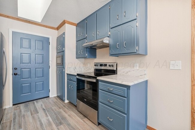 Photo - 3456 Gladstone Ln