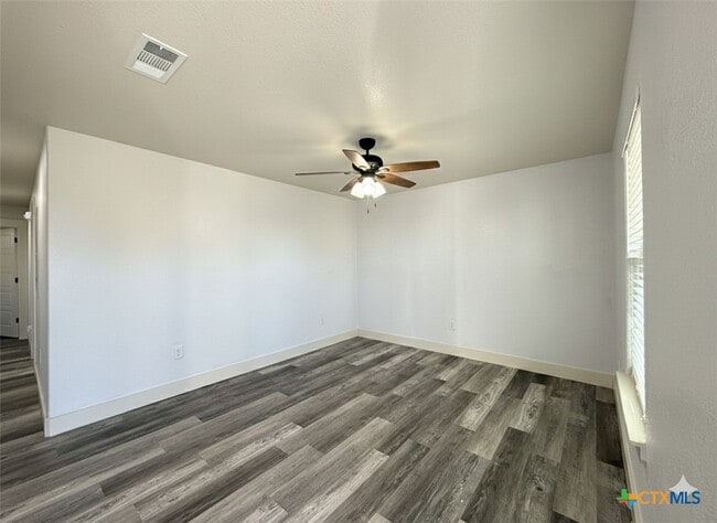 Photo - 710 Jefferis Ave