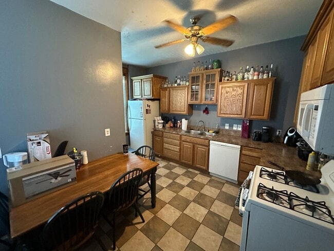 Photo - 2317 Flora St