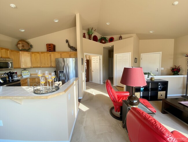 18664 NE 56th Ct Unidad FF1866