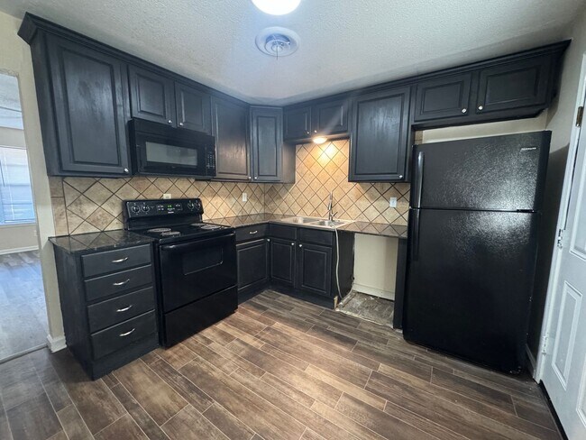 Photo - 2328 NW 46th St