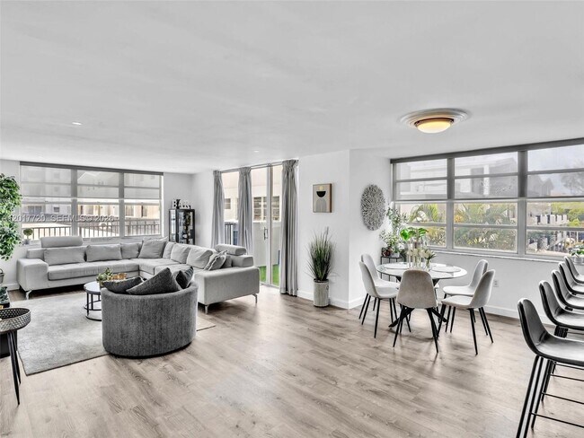 Photo - 2780 NE 183rd St Unit 302