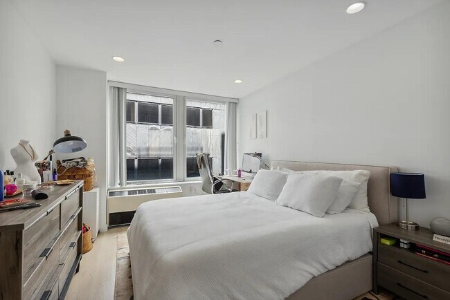 Photo - 90 William St Unit 11G