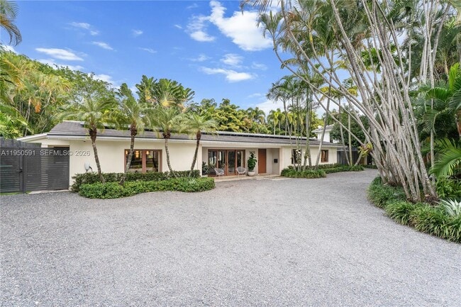 Building Photo - 3625 Battersea Rd