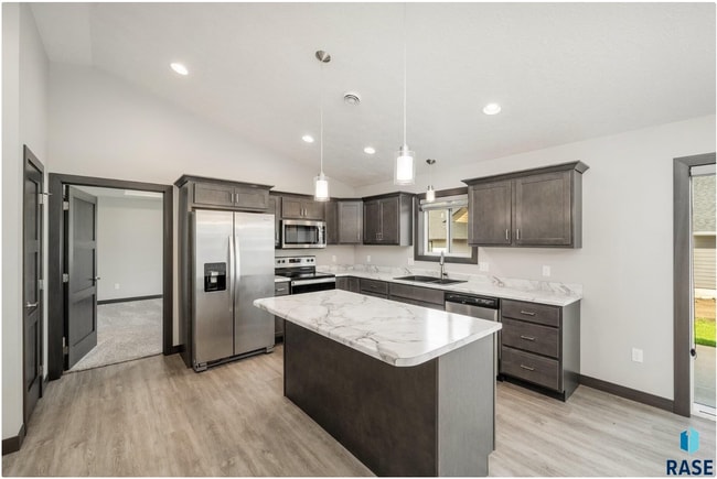 Photo - 4603 W 35th St N