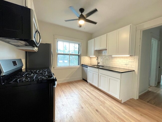 Photo - 1233 Judson Ave Unit 2E