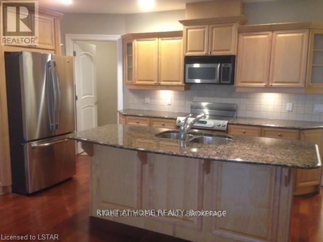 Photo - 250 Pall Mall St Unit 1001