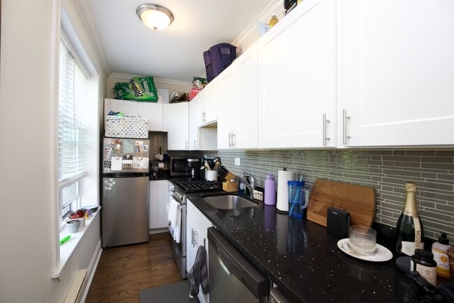 Photo - 923 W Waveland Ave Unit M07H