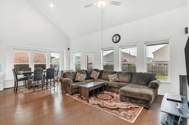 Photo - 133 Lenera Dr