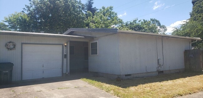 Building Photo - 109nst Unit 117