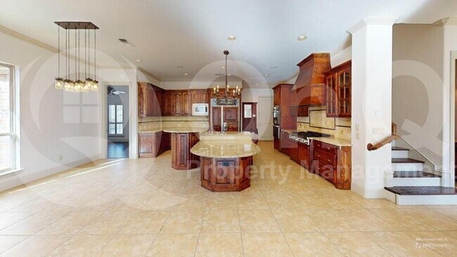 Photo - 6705 Thorntree Dr