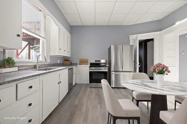 Photo - 275 Market St Unit A