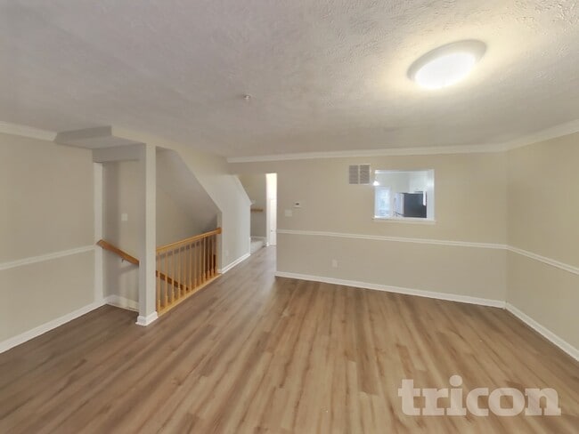 Photo - 367 Woodland Green Ct