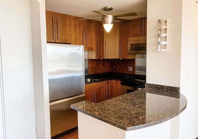 Photo - 70 W Burton Pl Unit # 01608