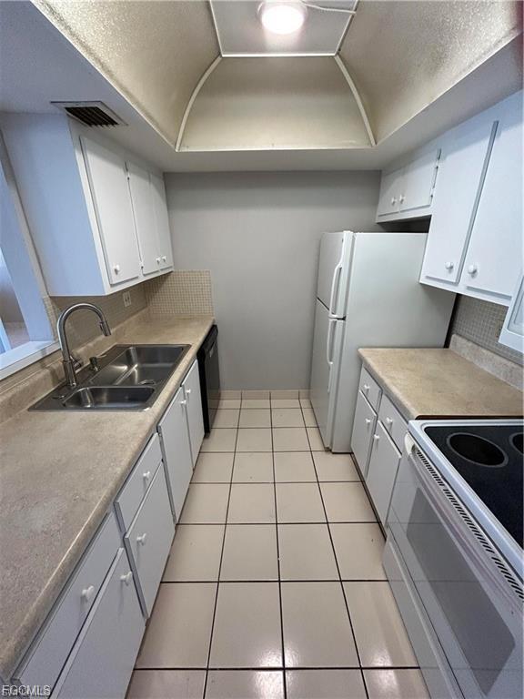 Photo - 3706 Broadway