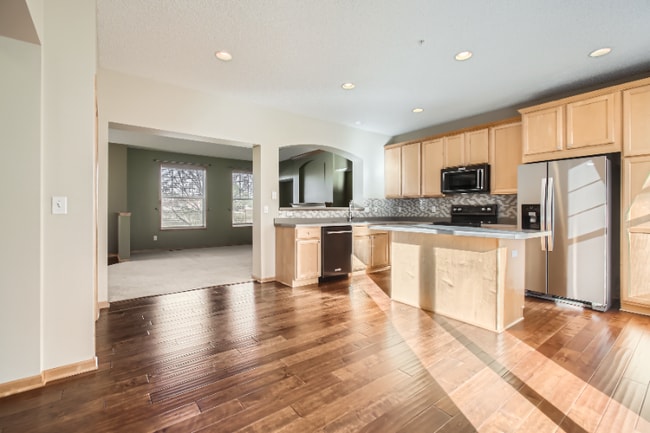 Photo - 11322 Stratton Ave