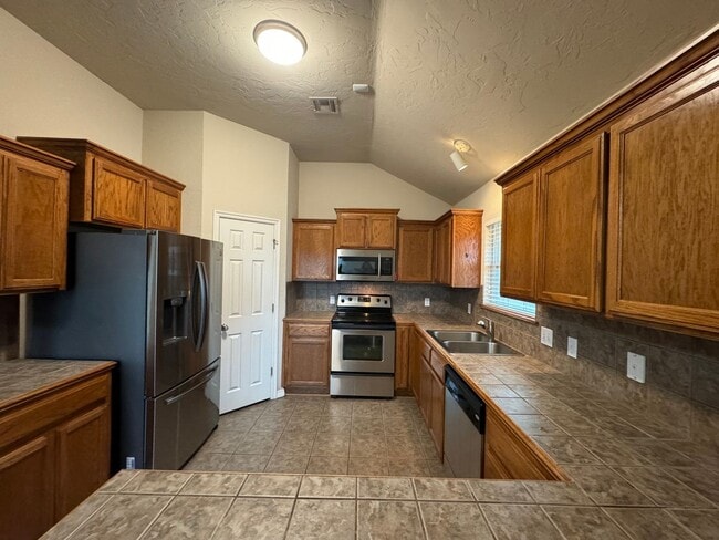 Photo - Super Cute 3 Bed, 2 Bath Home in Moore