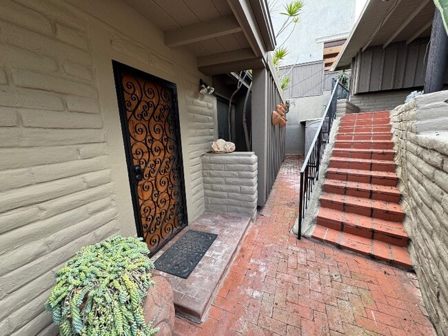 Photo - 1710 Harper Ave