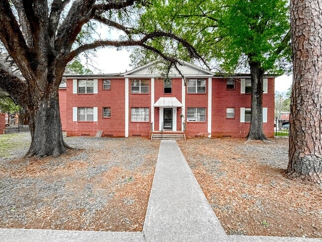 2 Bedroom off Acadian Thwy At the Villa - 2 Bedroom off Acadian Thwy At the Villa House