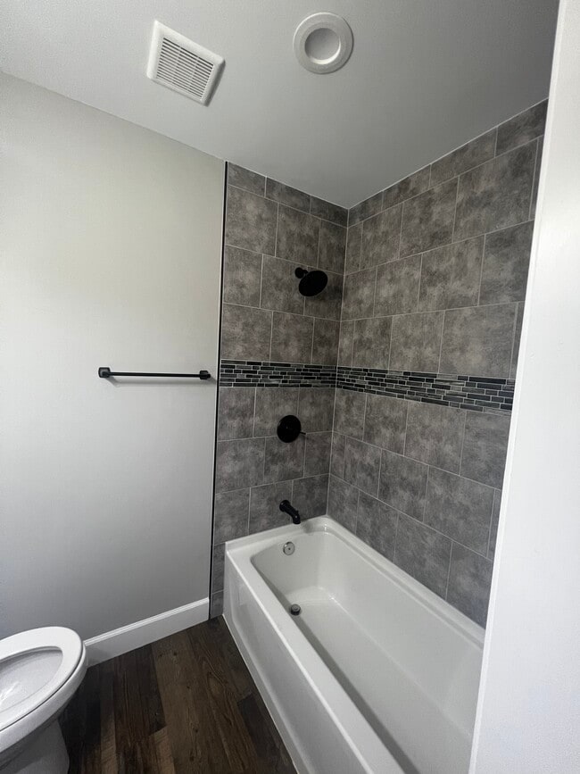 Photo - 4092 A Ave