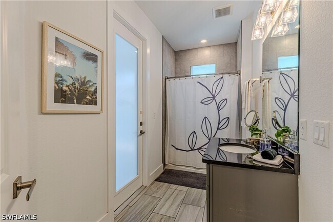 Photo - 27180 Williams Rd