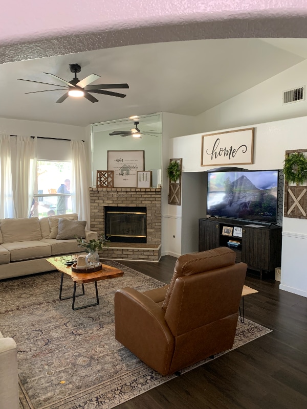 Photo - 5886 W Menlo Ave