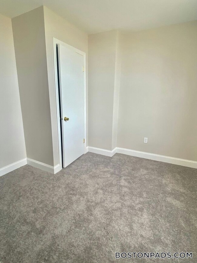 677 Middle St Unit 12
