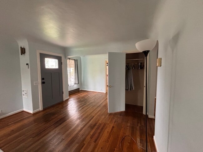 Photo - 777 NW 9th St