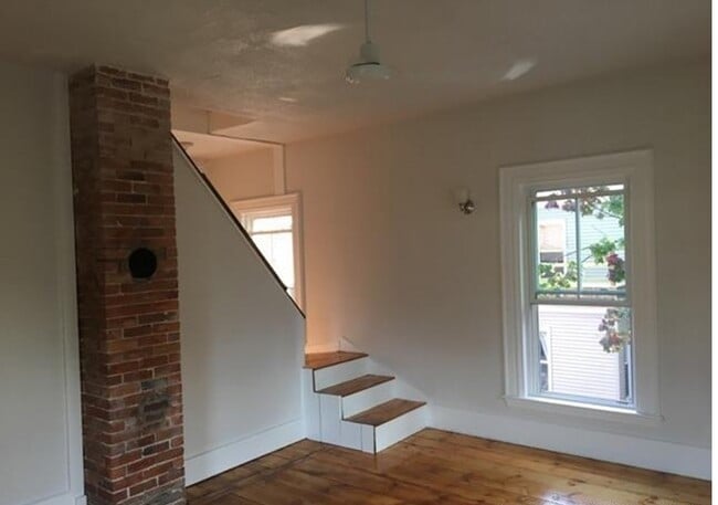 Photo - 58 Fessenden St Unit 3